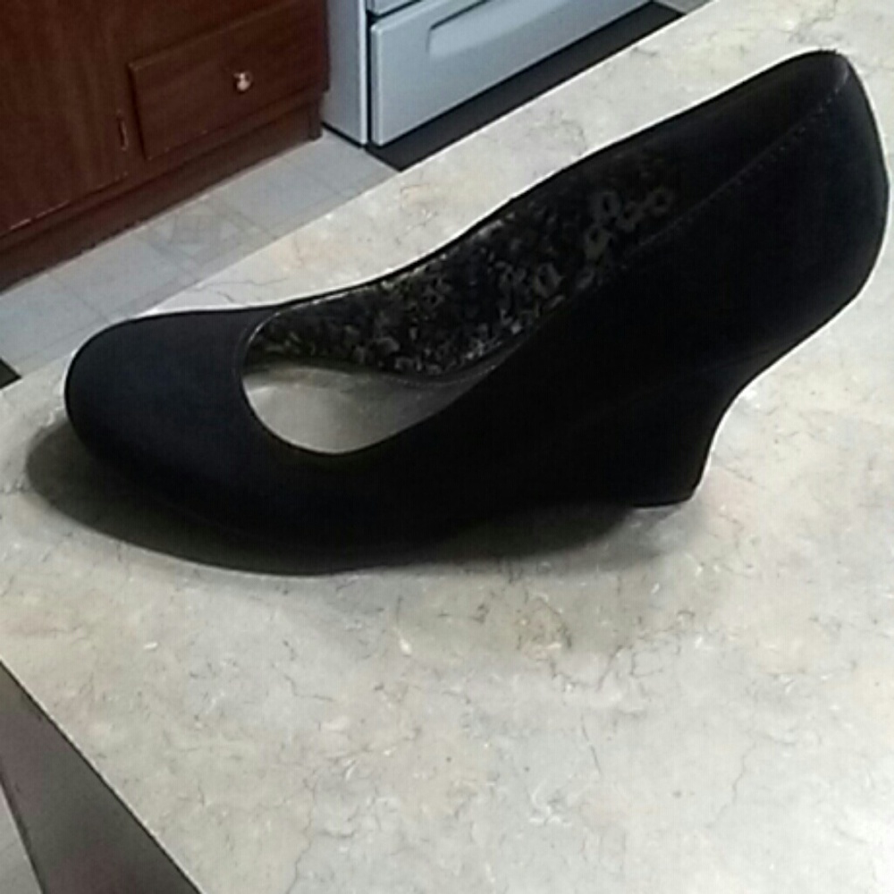 Size 11 wedge heel